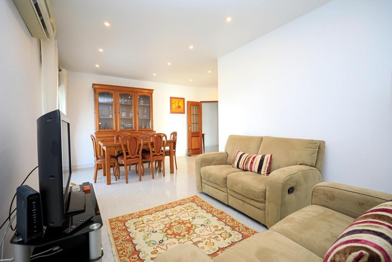 C23 - Parkway Entrance In Appartement *