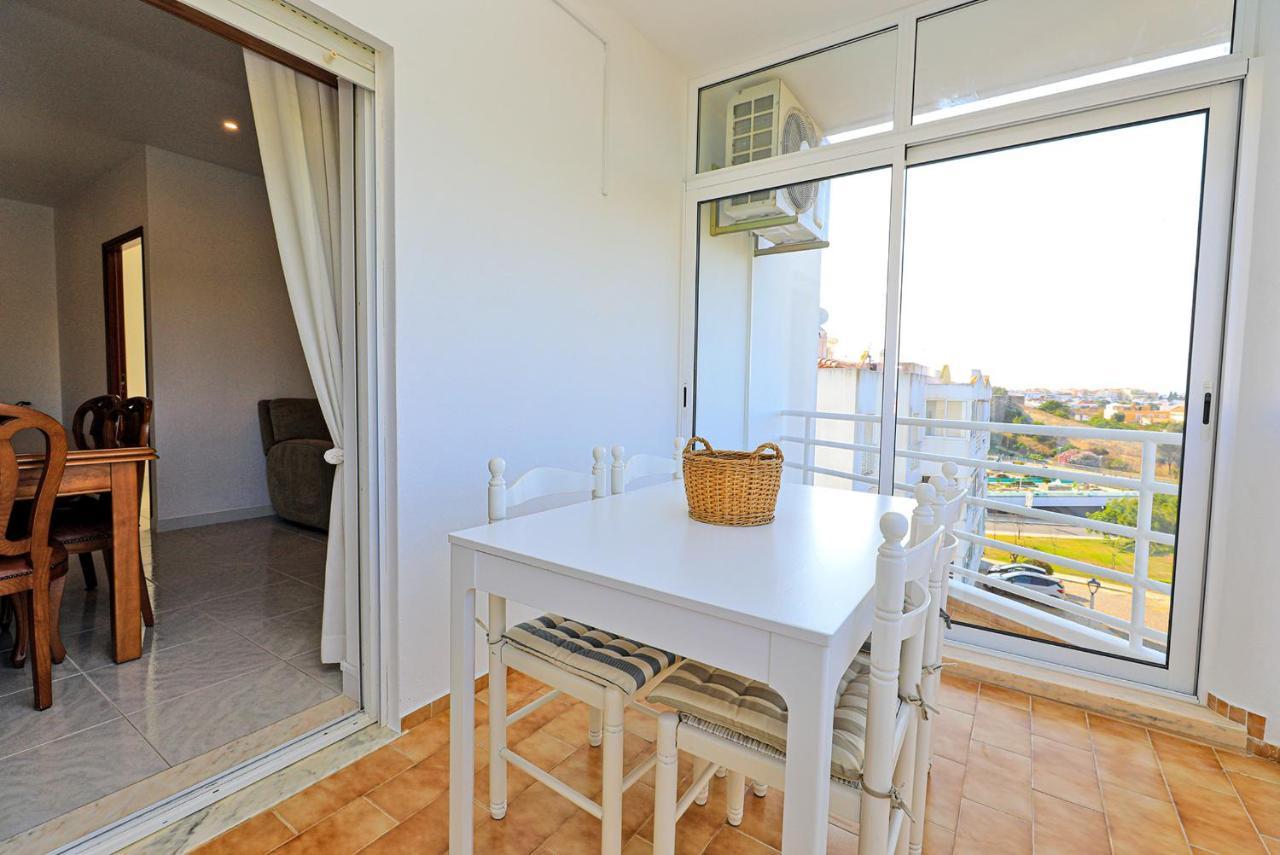 C23 - Parkway Entrance In Appartement Lagos